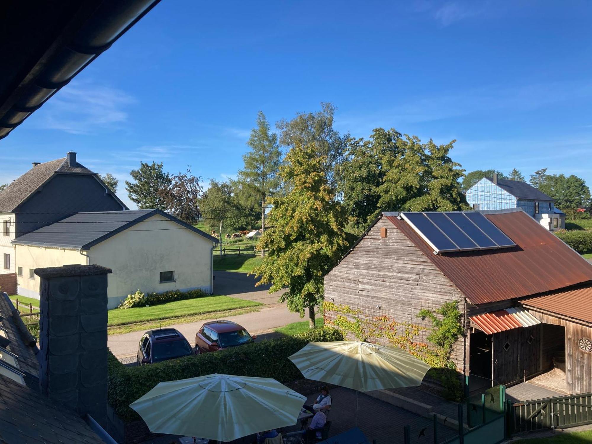 Paulis Cozy 4-Bedroom Vacation Home - With 4 Bathrooms Sun Terrace & Sauna, Nice To Hike & Bike, To Chil & Meet Büllingen Buitenkant foto